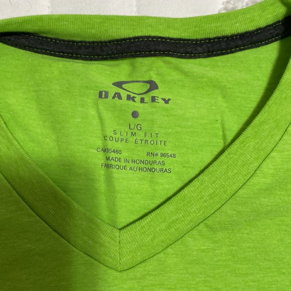 Men’s Oakley short sleeve tee - Picture 2 of 3